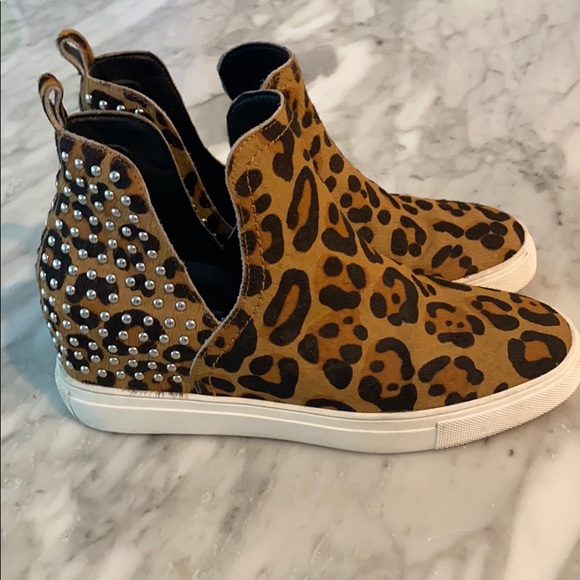 Steven by Steve Madden Leopard Studded Wedge - Picture 4 of 6